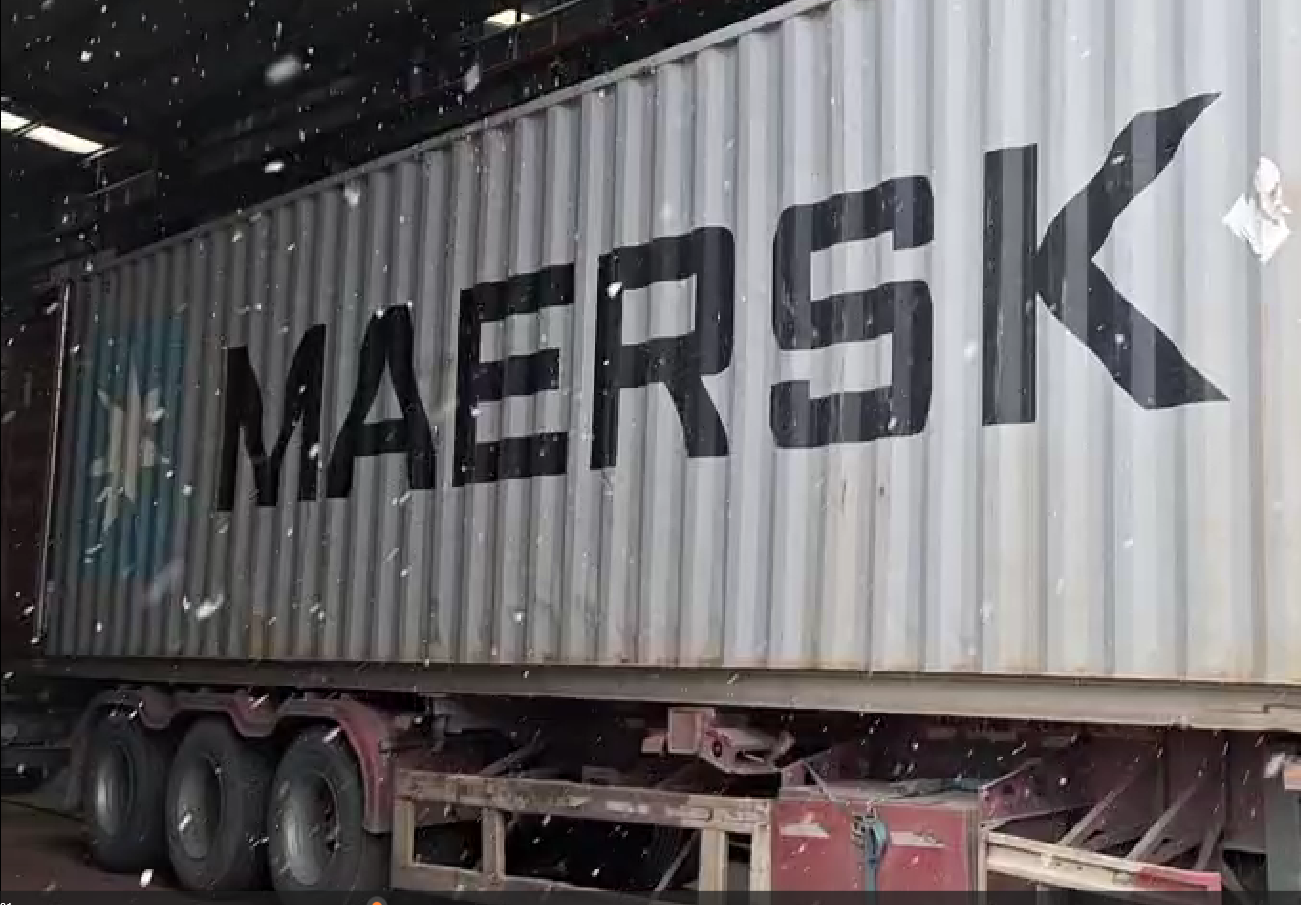 Línea de extrusión de perfiles de ventanas de PVC en envío